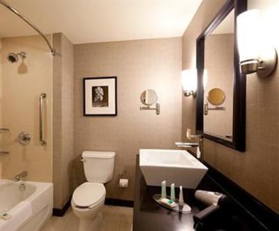 фото отеля SpringHill Suites Minneapolis-St. Paul Airport