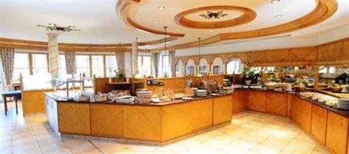 фото отеля Hotel Alpenhof Oberstdorf