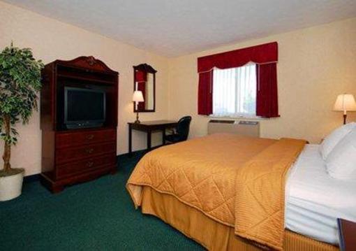 фото отеля Quality Inn and Suites North Toledo (Ohio)