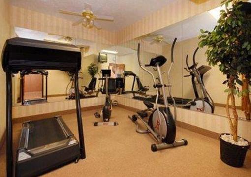 фото отеля Quality Inn and Suites North Toledo (Ohio)