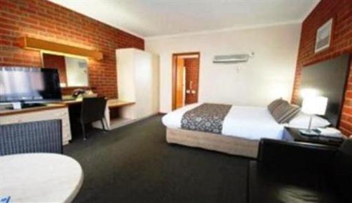 фото отеля BEST WESTERN Burke & Wills Motor Inn