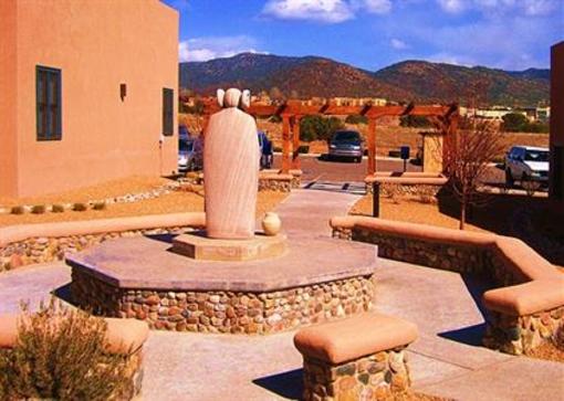 фото отеля The Santa Fe Suites