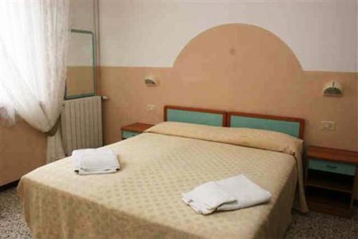 фото отеля Hotel Happy Rimini
