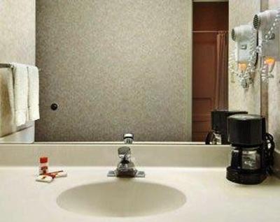 фото отеля Super 8 Farmington East