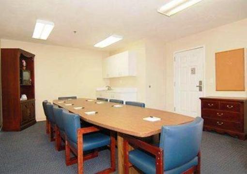 фото отеля Suburban Extended Stay Hotel Melbourne (Florida)