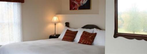 фото отеля Rossmount Inn