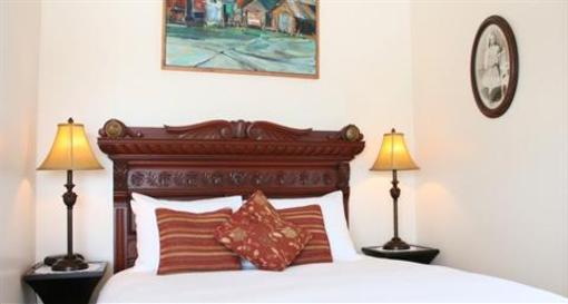 фото отеля Rossmount Inn
