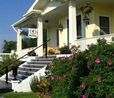 фото отеля Rossmount Inn