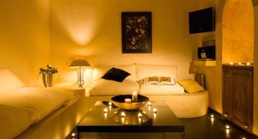 фото отеля Petra Hotel & Suites