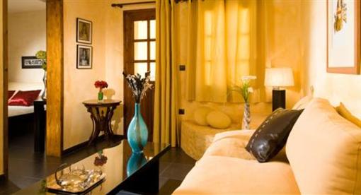 фото отеля Petra Hotel & Suites