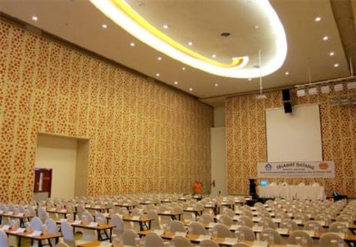 фото отеля Harris Hotel Batam Center