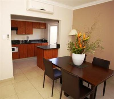 фото отеля Villa Executive Apartments