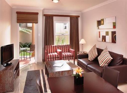 фото отеля Villa Executive Apartments