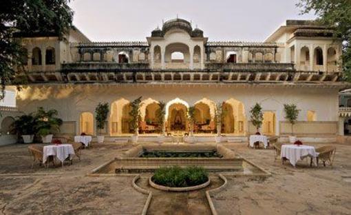 фото отеля Samode Bagh