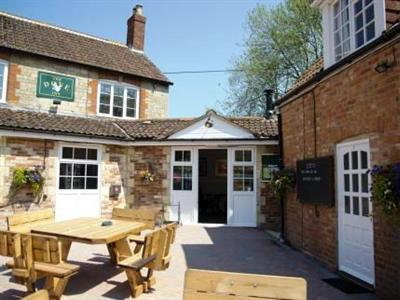 фото отеля The Dove Inn Warminster