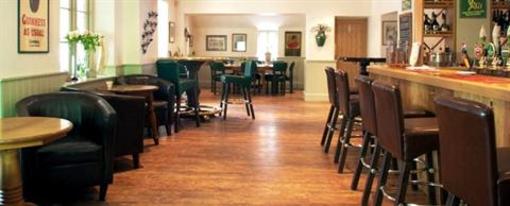фото отеля The Dove Inn Warminster