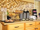 фото отеля Econo Lodge Inn & Suites Warren (Ohio)