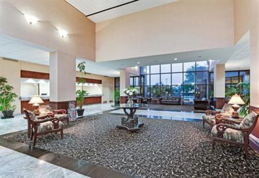 фото отеля Wyndham Tulsa