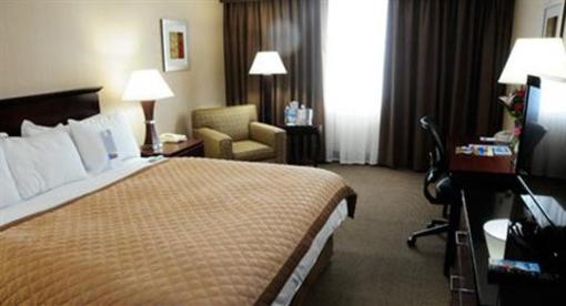 фото отеля Wyndham Tulsa