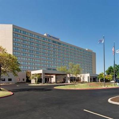 фото отеля Wyndham Tulsa