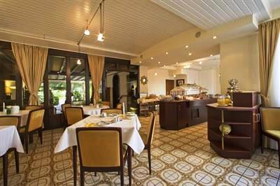 фото отеля Landhotel Sauerländer Hof Eslohe
