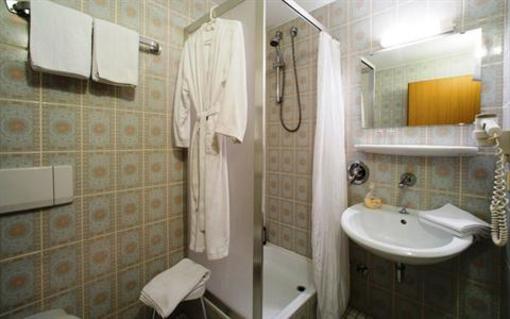 фото отеля Landhotel Sauerländer Hof Eslohe