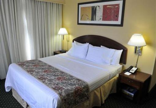 фото отеля Courtyard by Marriott Louisville Downtown