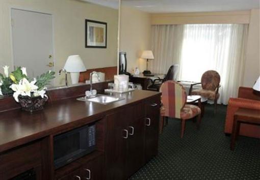 фото отеля Courtyard by Marriott Louisville Downtown