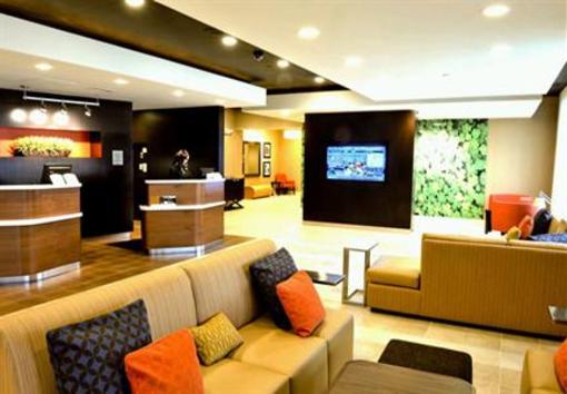 фото отеля Courtyard by Marriott Louisville Downtown