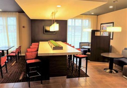 фото отеля Courtyard by Marriott Louisville Downtown