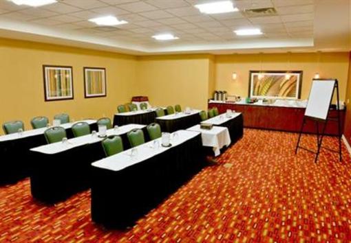 фото отеля Courtyard by Marriott Louisville Downtown