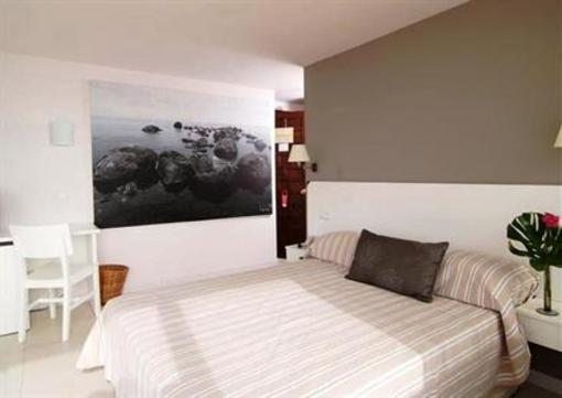 фото отеля Hoposa Daina Apartamentos Pollenca