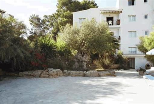 фото отеля Apartamentos Benet Los Pinares Ibiza