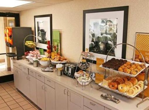 фото отеля Hampton Inn Walterboro