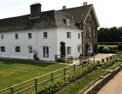 фото отеля Overtown Manor B&B Swindon