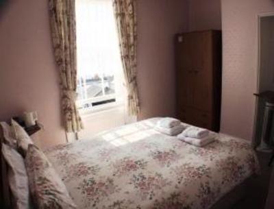 фото отеля Olivers Guest House