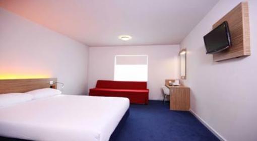 фото отеля Travelodge Lowestoft Hotel