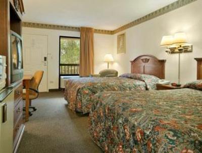 фото отеля Super 8 Motel - Knoxville/West
