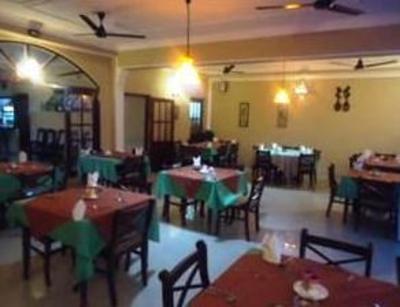 фото отеля Oasis Beach Resort Negombo