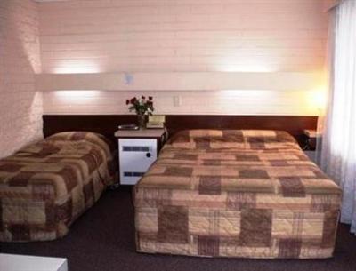 фото отеля Mahogany Motel
