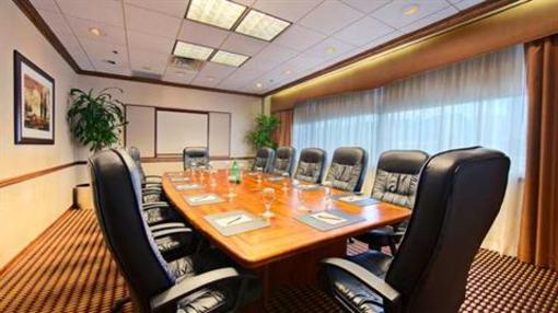 фото отеля Doubletree Fort Lee