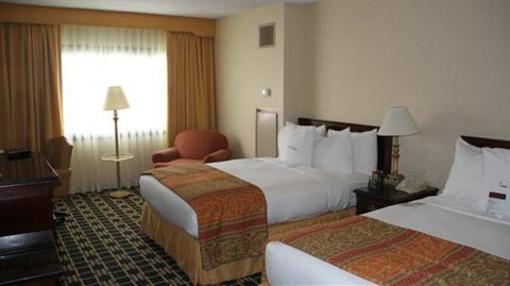 фото отеля Doubletree Fort Lee