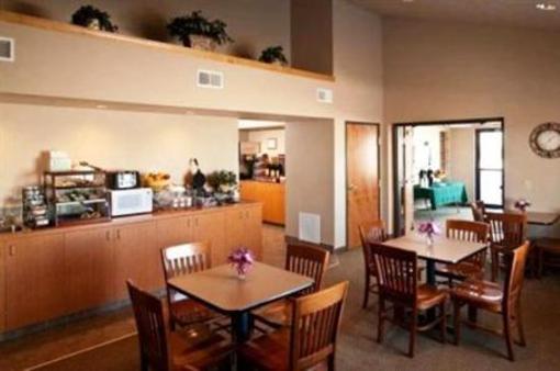 фото отеля GuestHouse International Inn & Suites Sioux Falls