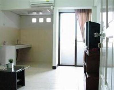 фото отеля Living Naraa Apartment
