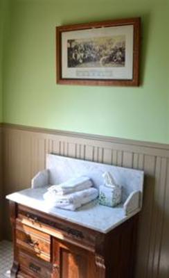 фото отеля Union Gables Bed and Breakfast