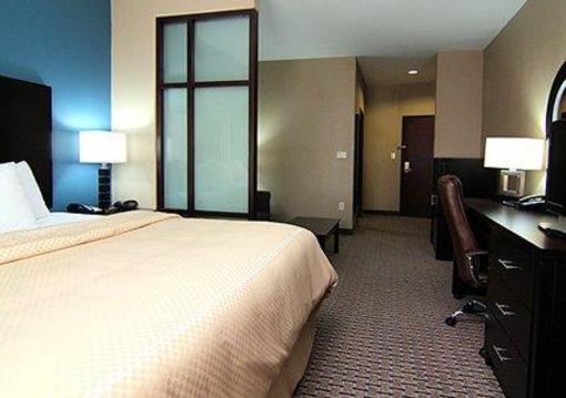 фото отеля Comfort Suites Bastrop