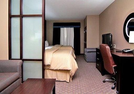 фото отеля Comfort Suites Bastrop