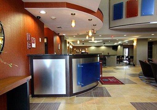 фото отеля Comfort Suites Bastrop