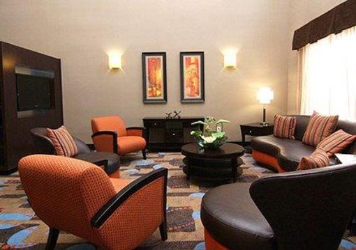 фото отеля Comfort Suites Bastrop