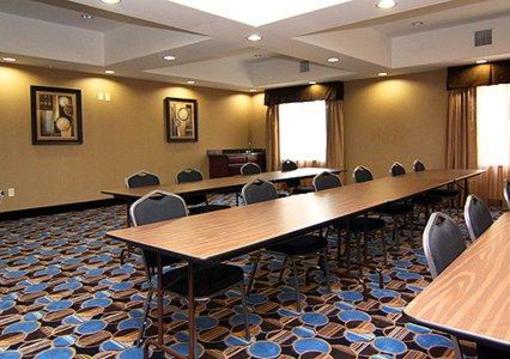фото отеля Comfort Suites Bastrop